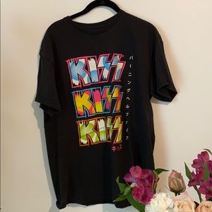 KISS band tee
